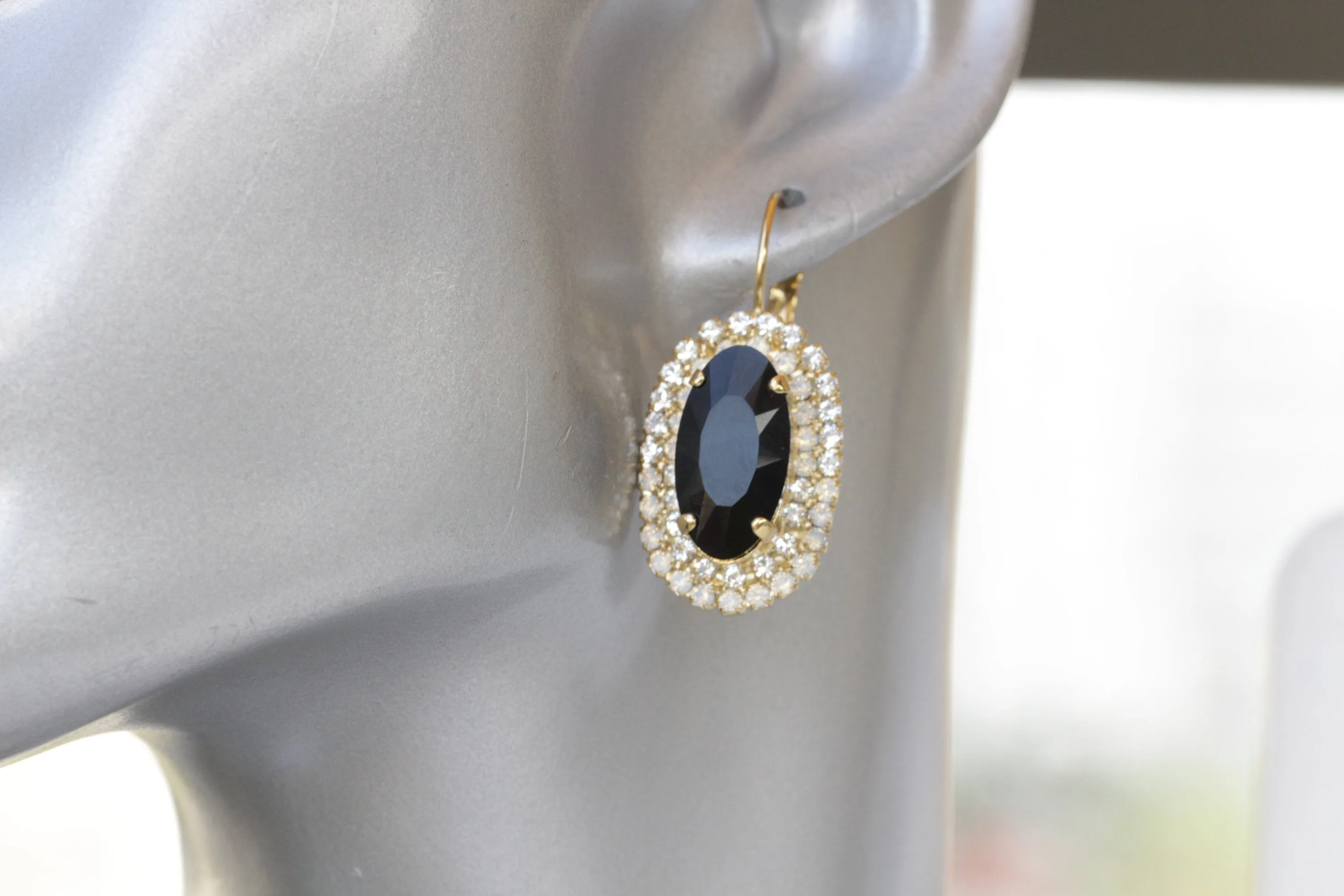 BLACK DROP EARRINGS,