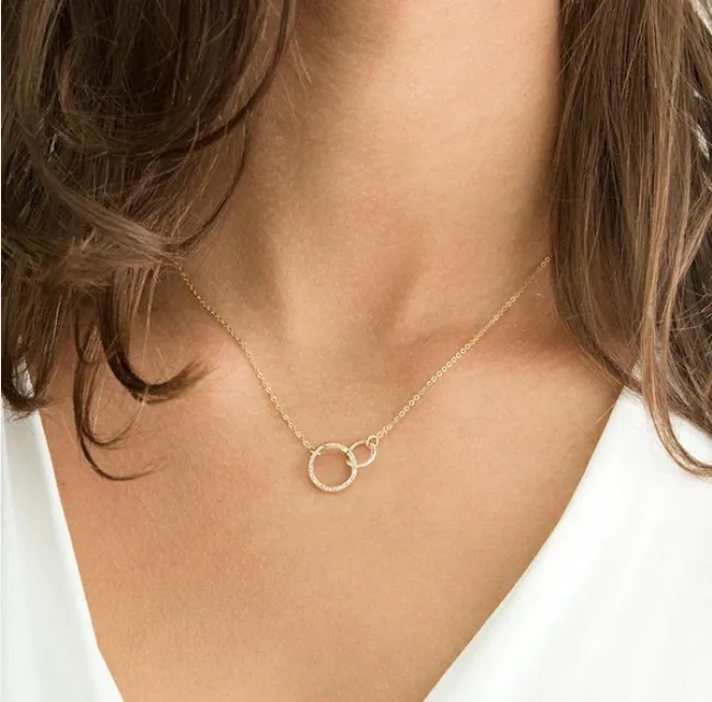 Elegant Double Circle and Bar Layered Necklace