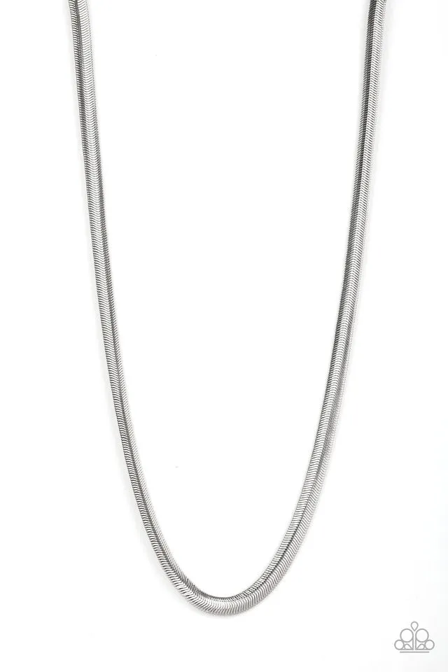 Paparazzi Necklace ~ Kingpin - Silver