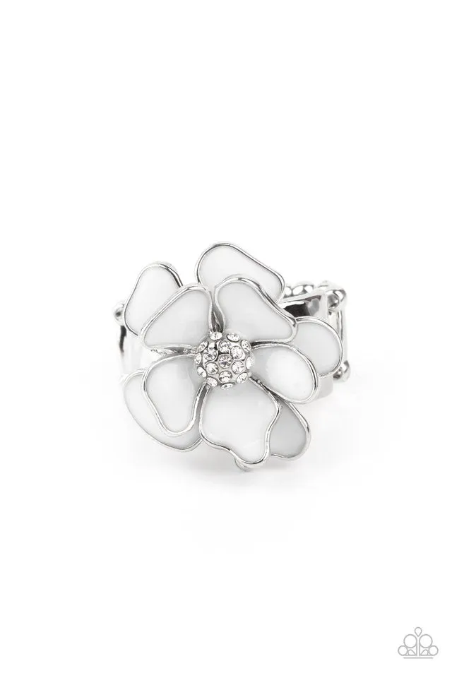 Paparazzi Ring ~ Hibiscus Holiday - White